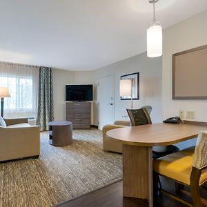 One-Bedroom King Suite